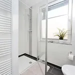 Moderne In Historischem Ambiente Unweit Zur Altstadt Und Zum Hafen By Interhome *