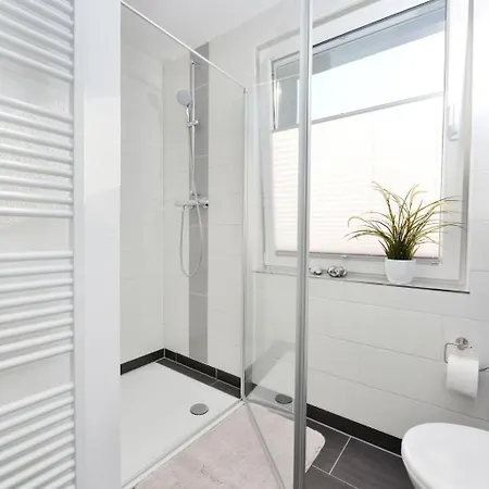 Moderne In Historischem Ambiente Unweit Zur Altstadt Und Zum Hafen By Interhome *